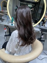 ロンドメリア 天神大名店(Lond Melia) ★斜めバングミディアムヘアグレージュカラーシルキーベージュ★