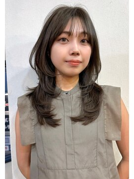 リコバイアフロート(riko by afloat) レイヤーカットウルフレイヤーロングオリーブベージュ