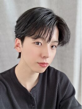 スリー(three)の写真/【お得なクーポン有☆】男性も気軽に通える雰囲気が◎再現性も高く、ONもOFFもキマるスタイルをご提案！