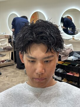 ラヴィズム 名駅店(LUVISM) 名古屋/メンズカット/メンズパーマ/眉毛/ツイストスパイラル