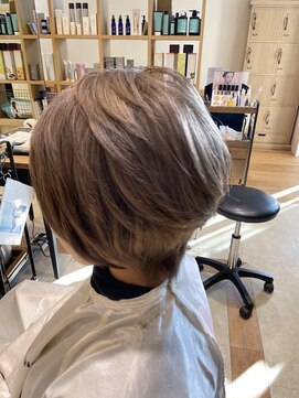 モア ヘアデザイン バイ オリジンズ つくばみどりの店(moA hair design by Origins) くびれショート