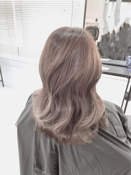 ノア(Noa) アッシュグレー