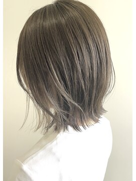 シェリエ(Chal Lier) くびれボブ/レイヤー/グレージュ