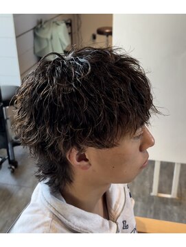 クレヨン ケース(Crayon case) メンズ 襟足長め無造作ニュアンスパーマ ウエット束感