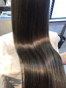 リゴッツ ドゥア プトゥリ(Regottz dua putri) 春カラー*イルミナカラー*ツヤ髪*艶カラー*アッシュグレージュ