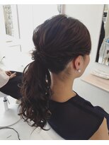 シュエット(Chouette)&nbsp;デートにも使える上品ポニーテール