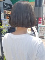 インビテーション(invitation)&nbsp;ブリーチなしのブルーグレージュ