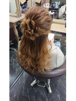 エヌエービー 池袋店(N.A.B.) ハーフアップ