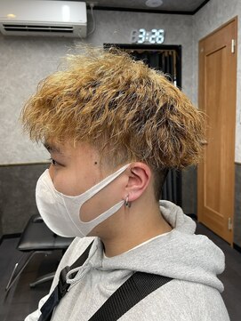 レベル 葛西店(LEVEL) ツイストスパイラルパーマ ブリーチ メンズカット 葛西メンズ