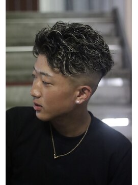 ゴールドシブヤ(GOALD SHIBUYA) ハイライトパーマ