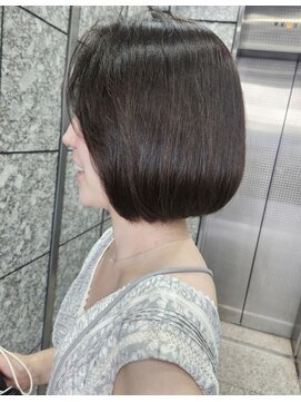 ヘアリゾート粋 ドゥオ 新宿南口店(dua) 【イルミナカラーで創る大人女子の韓国風ミニボブ】黒田麻実子