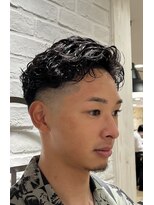 ヨシザワインク プレミアム 横浜 桜木町店(YOSHIZAWA Inc. PREMIUM)&nbsp;ツーブロックスキンフェード黒髪ショート七三パーマ