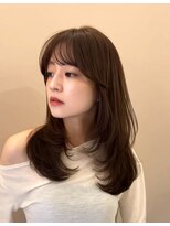 ルル 表参道(lulu.)&nbsp;ダークアッシュ  暗めカラー グレージュ　レイヤーカット