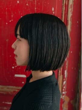 チェス(CHESS) 黒髪ぱつんとボブ