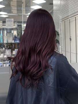 暗めレッドカラー