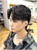 センターパートスパイキーショートフェザーパーマダークアッシュ