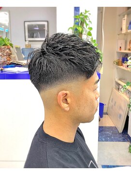 ヘアートーク アイズ(HAIR TALK I's) スキンフェード