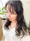 パーマ　ロング  ウェーブ  ランダム　ウェットスタイリング