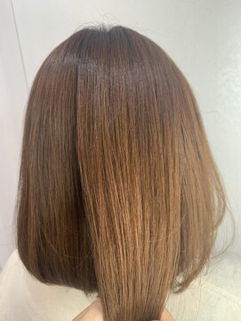 エスカーラ 表参道(THE ESCALA) ツヤ髪ヘアで気分UP☆マスダレイナ