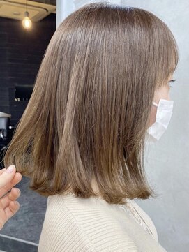 キラ 渋谷(KILLA) ブリーチなしベージュカラー　柔らかベージュ　榎園由美