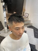 メリケンバーバーショップ フクオカ(MERICAN BARBERSHOP FUK)&nbsp;ツーブロックツイストパーマビジネスかき上げフェード