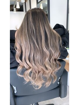 ラフ 難波店(LAFF) #黒髪#ボブルフ#ネビージュ#小顔#ワンレン