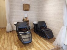 細部までこだわった空間で、ゆったりと贅沢なサロン時間を楽しめます。