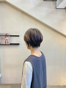 ハルキ ミナト ジャパン オオサカ(HARUKI MINATO japan OSAKA) 20代30代40代くびれヘア似合わせカット白髪ぼかしアースカラー