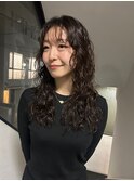 [伽羅]派手になりすぎないロングスパイラルパーマ