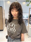 ミディアム　ウエーブパーマ　レイヤー