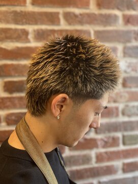 テーパーフェード[フェード/バーバー/メンズ/メンズカット/眉毛]