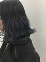 ブルーフェーセス 表参道(blue faces) 『bluefaces』 ネイビーブルー×切りっぱなしボブ