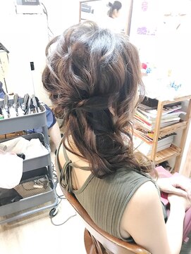 ロカット サロン(Roquat Salon) サイドローポニーアレンジ【ヘアアレンジ　立川南/立川/浴衣】