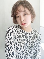 ガーリーボブ_耳かけウェーブパーマフォギーベージュ_57301