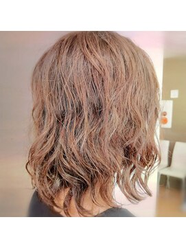 レリビー アウラ(LELiBE_'aula) ゆるウェーブミディアム