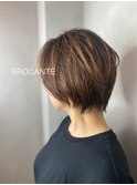 大人ハイライト ショートボブ ひし形 小顔補正立体カット