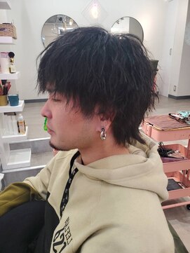 ライズ バイ レボ 柏店(RISE by REVO) カルマパーマ/アッシュブラック/ウルフ/ベリーショート/柏