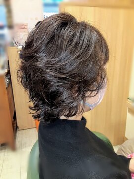 アエラス(Aeolus) パーマスタイル