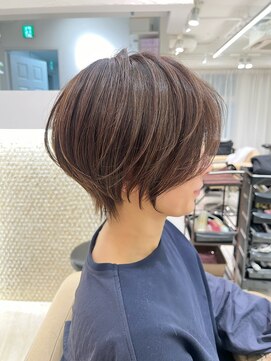 アンド ストーリーズ(&STORIES) ショートボブ髪型30代40代50代前髪あり前髪なし【荒砂】