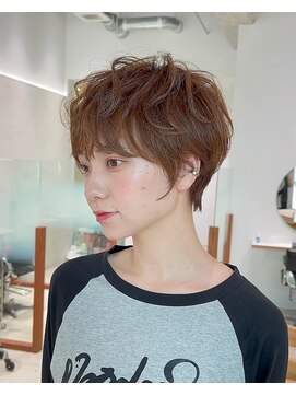 ネスト(Nest) 美フォルム×ニュアンスパーマ