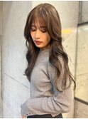 オリーブベージュ