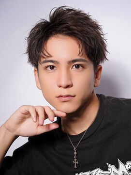 アトラクト 大井町(AttRact) ソフトツイスト　アップバング　刈り上げ　ショート