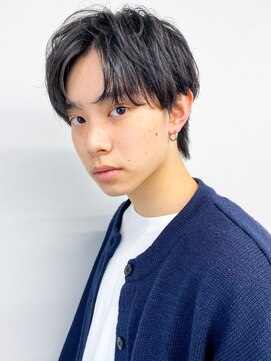 リベルテ グリット(Liberte Grit) ツーブロック×ニュアンスフェザーパーマ◎色気センターパート