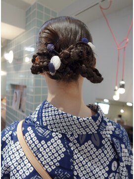 ウクク(UCUCU) カチモリヘアセット