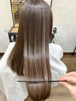 ワクリ エビス(wakuri ebisu)の写真/一人一人の髪質に合わせた丁寧なヘアケアをご提案♪あなたの悩みに寄り添うトリートメントで理想の美髪に!
