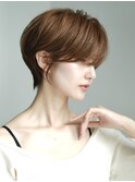 切りっぱなしショート・ボブ/絶壁解消/前髪なし/20代/30代/面長