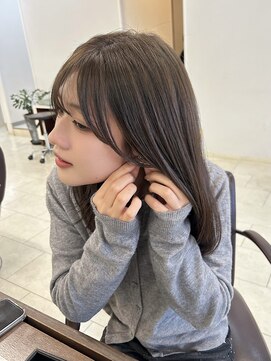 キアラ(Kchiara) 小顔レイヤー透明感カラーkchiara天神新名敬子