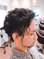 キッカ(CHICCA)&nbsp;【ＣＨＩＣＣA】刈り上げ×無造作パーマ