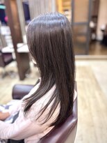トレセッテ(tre sette)&nbsp;きやすさ重視のロングレイヤースタイル