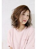 ミディアム×ベージュ